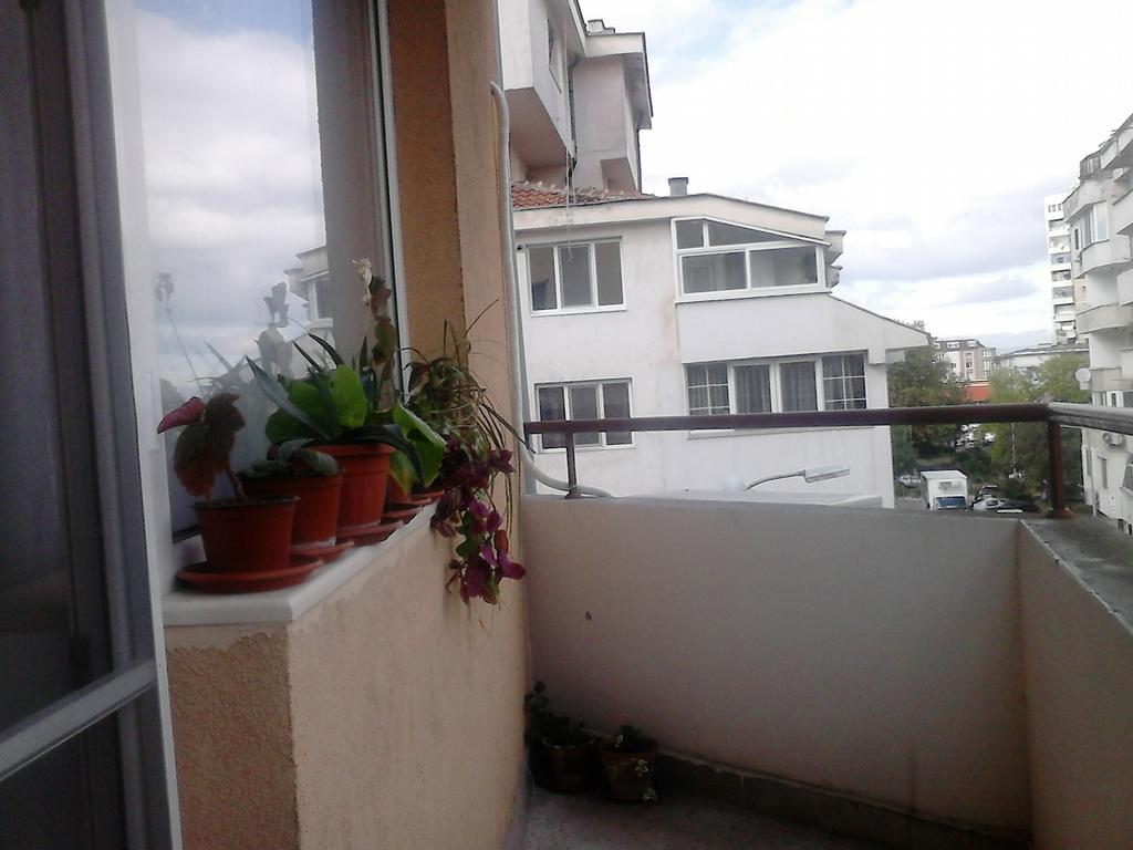 Luxury Apartment Lazur 2 Burgas Room photo
