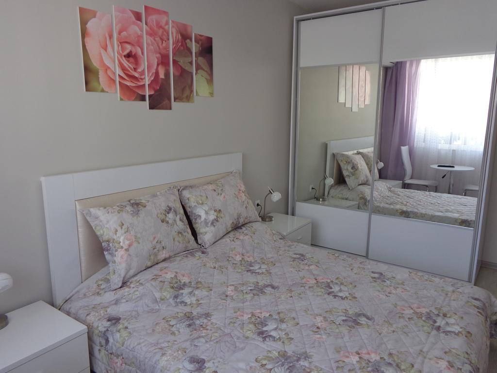 Luxury Apartment Lazur 2 Burgas Room photo