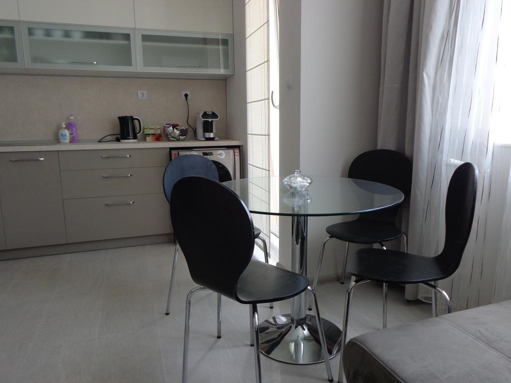 Luxury Apartment Lazur 2 Burgas Exterior photo