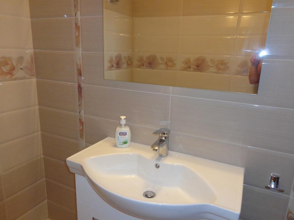 Luxury Apartment Lazur 2 Burgas Exterior photo
